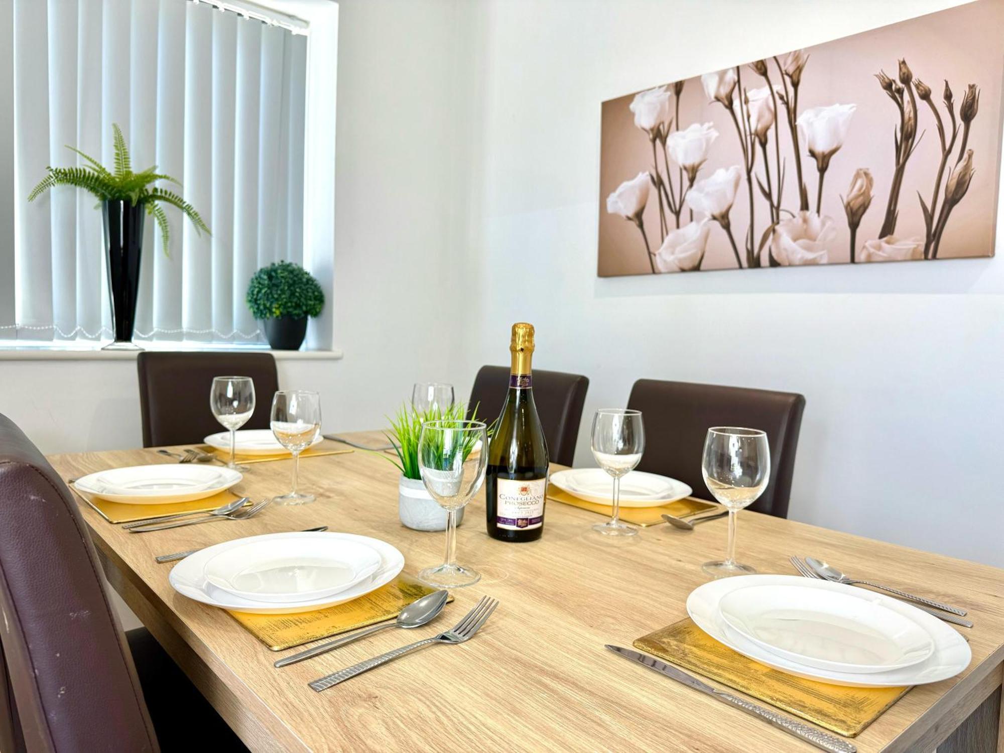 Evergreen Lodge - Two Bed Lux Flat - Parking, Garden, Patio, Wifi, Netflix - Close To Blenheim Palace & Oxford - F3 Kidlington Ngoại thất bức ảnh