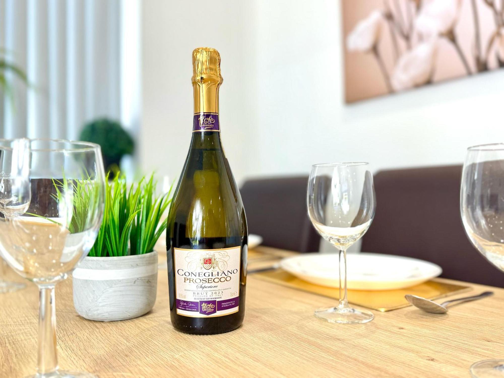 Evergreen Lodge - Two Bed Lux Flat - Parking, Garden, Patio, Wifi, Netflix - Close To Blenheim Palace & Oxford - F3 Kidlington Ngoại thất bức ảnh